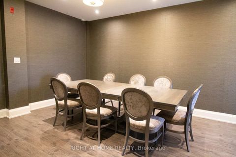 Photo 8 at 704A - 15277 Yonge Street, Aurora Village, Aurora