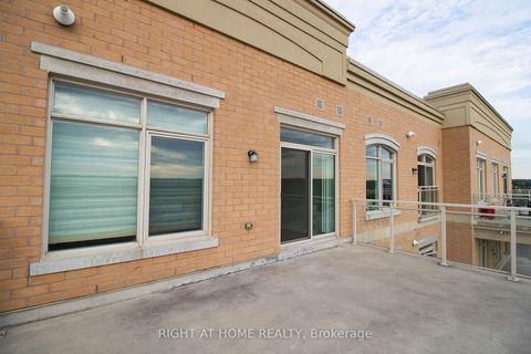 Photo 32 at 704A - 15277 Yonge Street, Aurora Village, Aurora