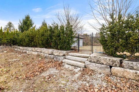 Photo 10 at 96 Robinson Road, Nobleton, King