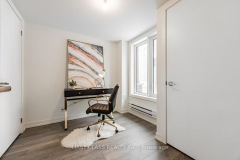 Photo 3 at 7 Spruce Pines Crescent, Victoria Village, Toronto