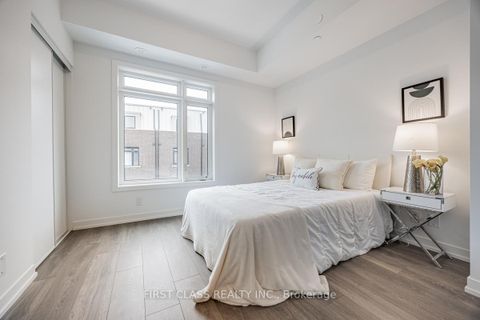 Photo 15 at 7 Spruce Pines Crescent, Victoria Village, Toronto