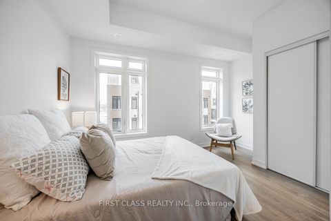 Photo 17 at 7 Spruce Pines Crescent, Victoria Village, Toronto