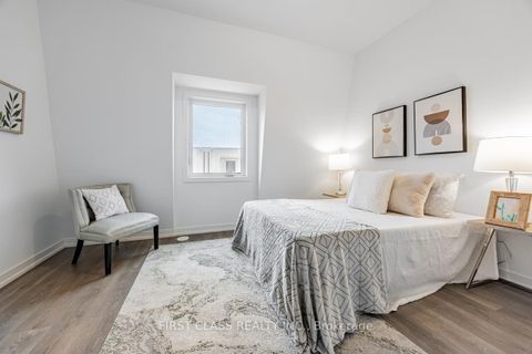 Photo 19 at 7 Spruce Pines Crescent, Victoria Village, Toronto