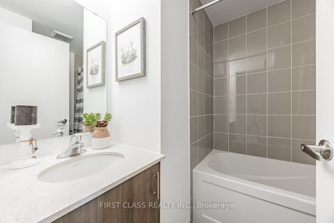 Photo 20 at 7 Spruce Pines Crescent, Victoria Village, Toronto
