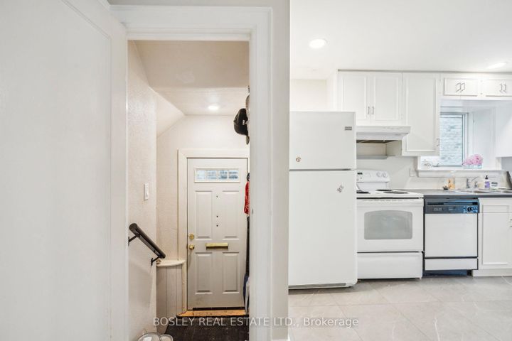 Photo 31 at 294 Douglas Drive, Moore Park, Toronto