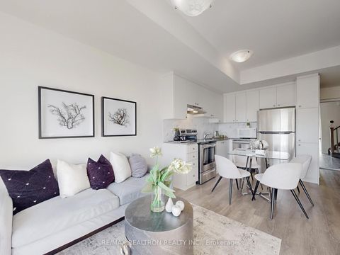 Photo 3 at 506 - 2791 Eglinton Avenue E, Eglinton East, Toronto