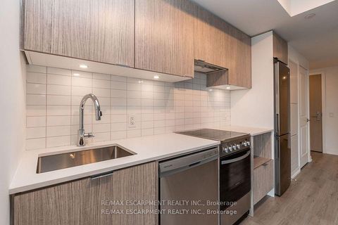 Photo 11 at 2201 - 395 Bloor Street E, South St. James Town, Toronto