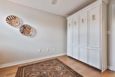 Photo 32 at 34 - 2400 Neyagawa Boulevard, RO River Oaks, Oakville