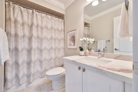 Photo 33 at 34 - 2400 Neyagawa Boulevard, RO River Oaks, Oakville