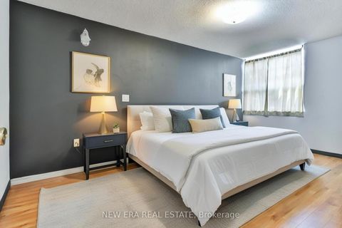 Photo 4 at 602 - 4064 Lawrence Avenue E, West Hill, Toronto