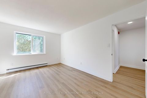 Photo 12 at 129 - 3740 Don Mills Road, Hillcrest Village, Toronto