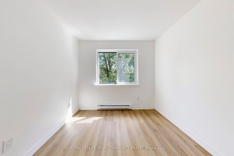 Photo 20 at 129 - 3740 Don Mills Road, Hillcrest Village, Toronto