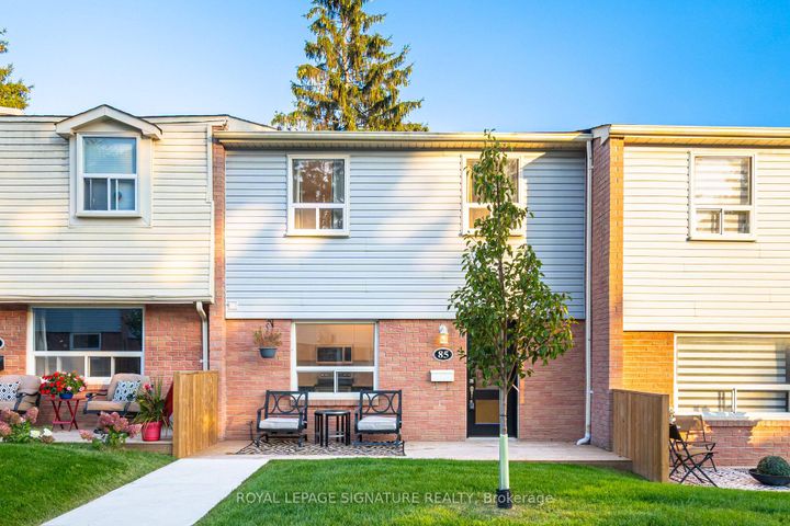 Photo 1 at 85 - 1055 Shawnmarr Road, Port Credit, Mississauga
