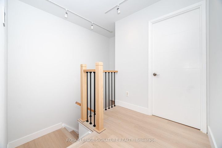 Photo 14 at 85 - 1055 Shawnmarr Road, Port Credit, Mississauga