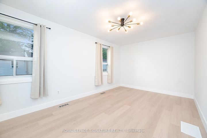 Photo 15 at 85 - 1055 Shawnmarr Road, Port Credit, Mississauga