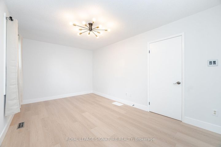 Photo 16 at 85 - 1055 Shawnmarr Road, Port Credit, Mississauga