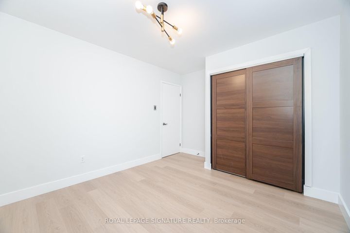 Photo 19 at 85 - 1055 Shawnmarr Road, Port Credit, Mississauga