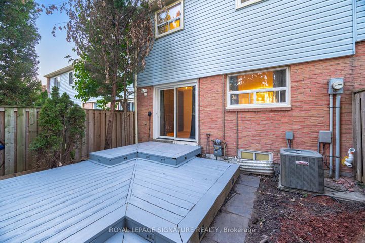 Photo 33 at 85 - 1055 Shawnmarr Road, Port Credit, Mississauga