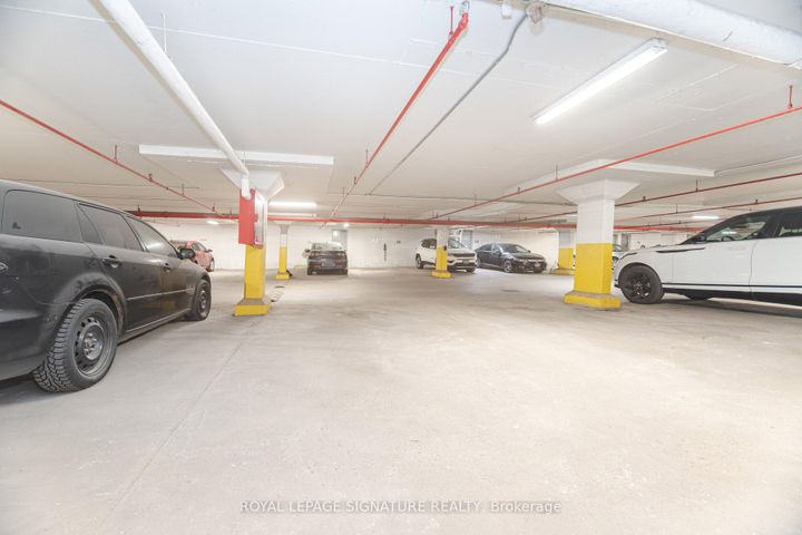 Photo 35 at 85 - 1055 Shawnmarr Road, Port Credit, Mississauga