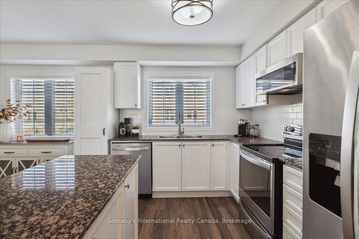 Photo 17 at 69 - 470 Beach Boulevard, Hamilton Beach, Hamilton