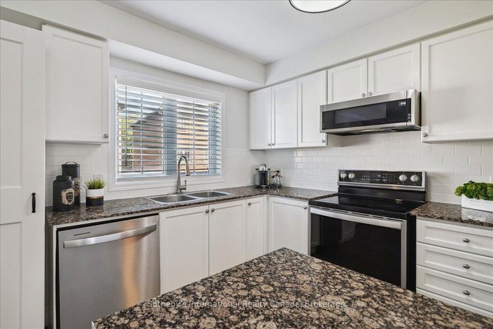 Photo 18 at 69 - 470 Beach Boulevard, Hamilton Beach, Hamilton