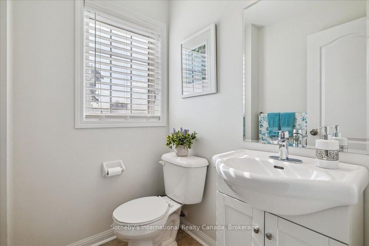 Photo 28 at 69 - 470 Beach Boulevard, Hamilton Beach, Hamilton