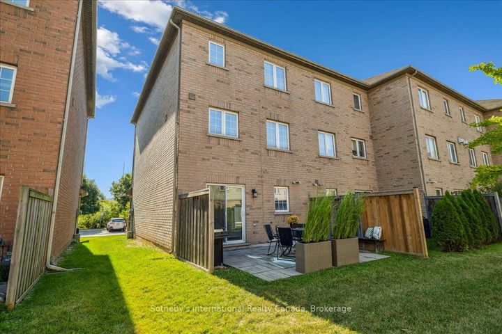 Photo 41 at 69 - 470 Beach Boulevard, Hamilton Beach, Hamilton