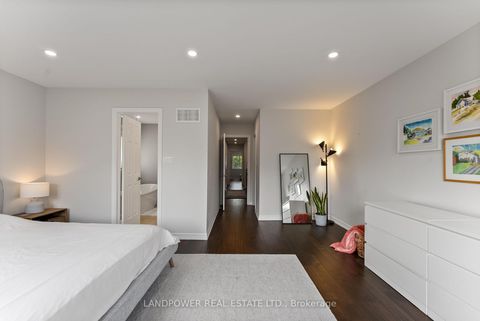 Photo 18 at 57 Royal Appian Crescent, Patterson, Vaughan