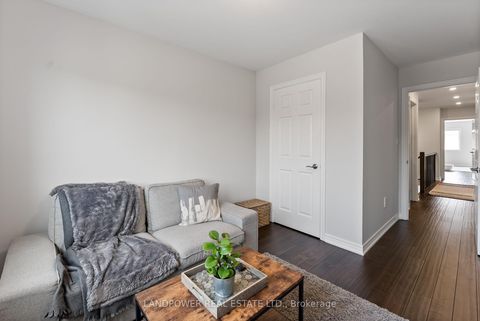 Photo 32 at 57 Royal Appian Crescent, Patterson, Vaughan