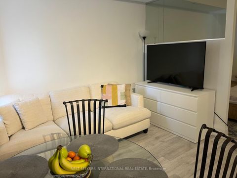 Photo 3 at 1606 - 101 Erskine Avenue, Mount Pleasant West, Toronto