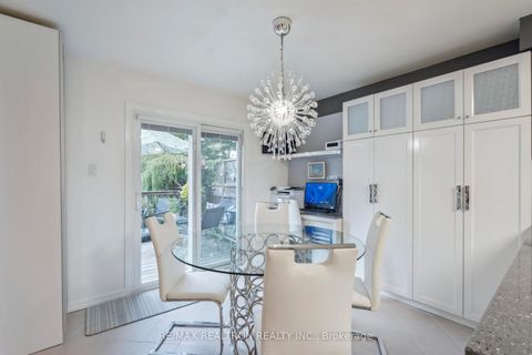 Photo 10 at 117 Glen Crescent, Uplands, Vaughan
