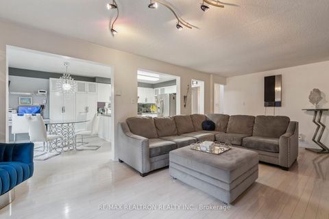 Photo 17 at 117 Glen Crescent, Uplands, Vaughan