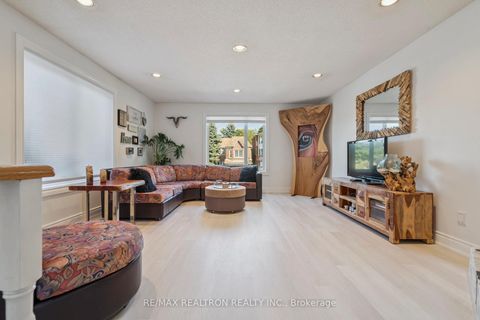 Photo 20 at 117 Glen Crescent, Uplands, Vaughan