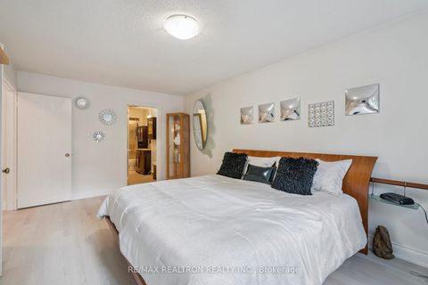 Photo 26 at 117 Glen Crescent, Uplands, Vaughan