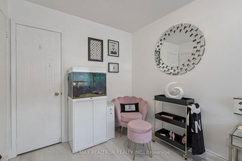 Photo 32 at 117 Glen Crescent, Uplands, Vaughan