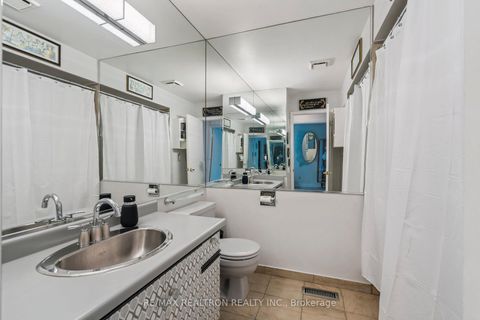 Photo 33 at 117 Glen Crescent, Uplands, Vaughan