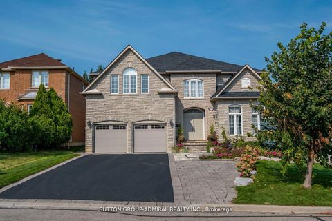 Photo 1 at 19 Langtry Place, Uplands, Vaughan