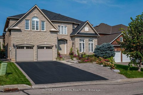 Photo 2 at 19 Langtry Place, Uplands, Vaughan