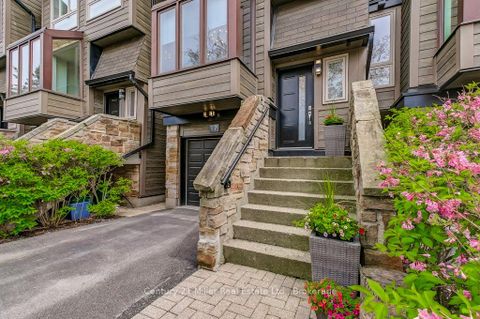 Photo 2 at 17 - 1120 Queens Avenue, CP College Park, Oakville