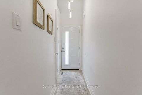 Photo 4 at 17 - 1120 Queens Avenue, CP College Park, Oakville