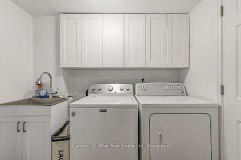 Photo 30 at 17 - 1120 Queens Avenue, CP College Park, Oakville