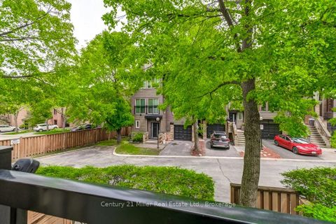 Photo 31 at 17 - 1120 Queens Avenue, CP College Park, Oakville