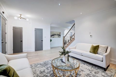 Photo 6 at 73 Inniswood Drive, Maryvale, Toronto