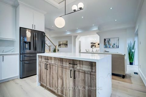 Photo 16 at 73 Inniswood Drive, Maryvale, Toronto