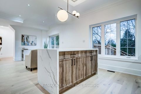 Photo 17 at 73 Inniswood Drive, Maryvale, Toronto