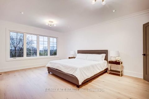 Photo 19 at 73 Inniswood Drive, Maryvale, Toronto