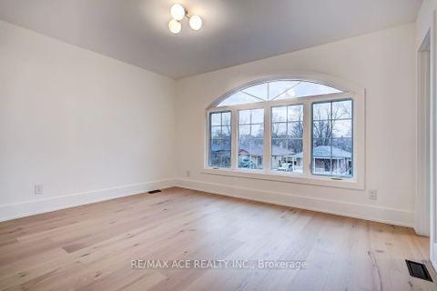 Photo 25 at 73 Inniswood Drive, Maryvale, Toronto