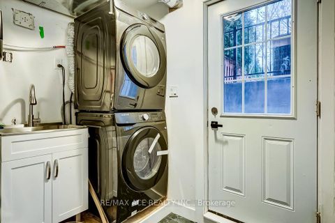 Photo 33 at 73 Inniswood Drive, Maryvale, Toronto