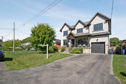 Photo 2 at 28 Burwood Road, Rosethorn, Toronto