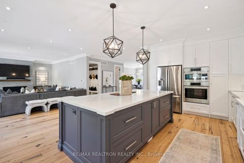 Photo 3 at 28 Burwood Road, Rosethorn, Toronto